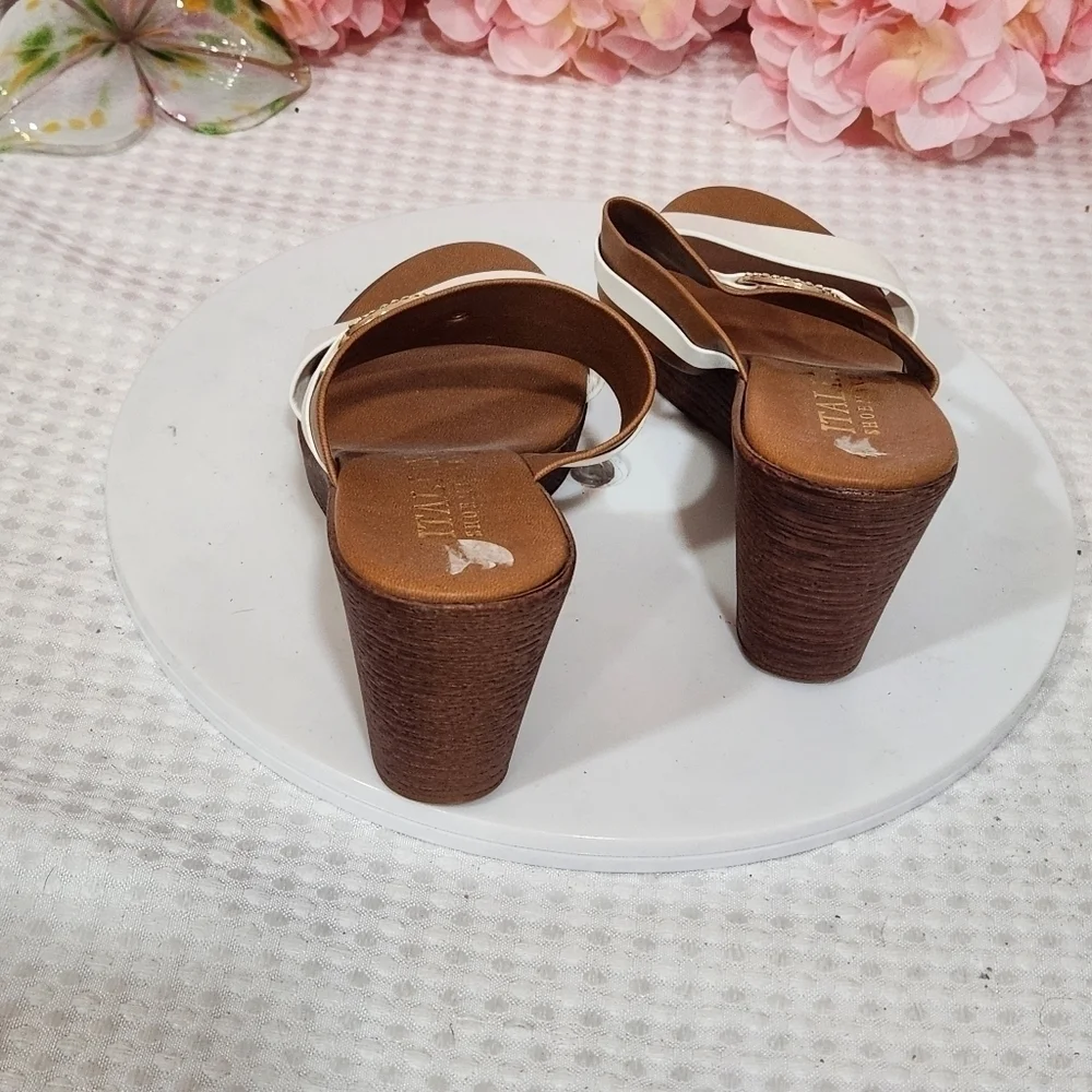 Toscanella Made In Italy Ulta Wedge Sandals with Rhinestones Detail Size 7.5